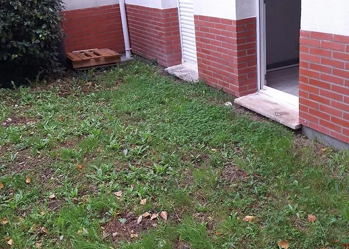 Paisible Climatise Avec Jardin *